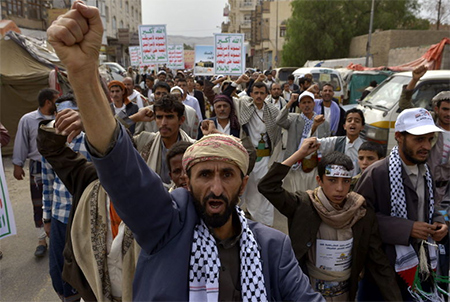 EEUU, Francia y Reino Unido cierran sus embajadas en Yemen